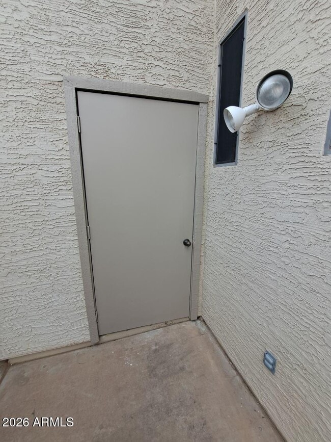 Building Photo - 3930 W Monterey St