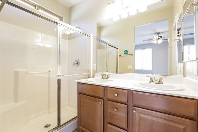 Building Photo - 699 Bridgeford Ct