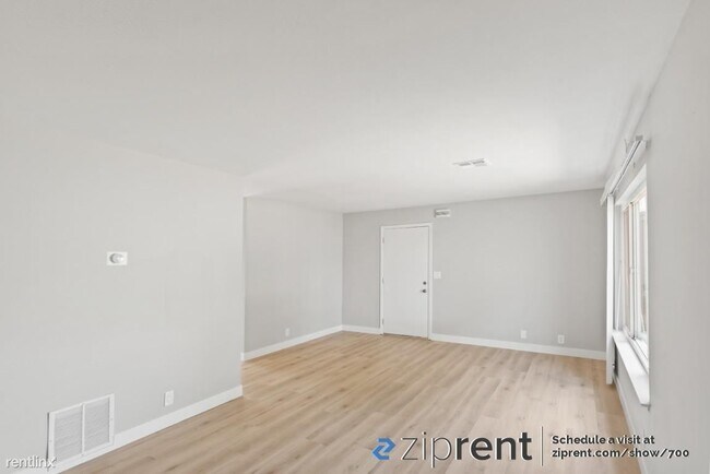Building Photo - 4 br, 2.5 bath Townhome - 32259 Mercury Wa...
