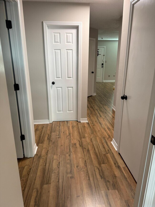 Building Photo - 38 Ruby Cir