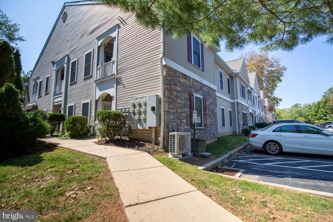 Building Photo - 1324 West Chester Pike