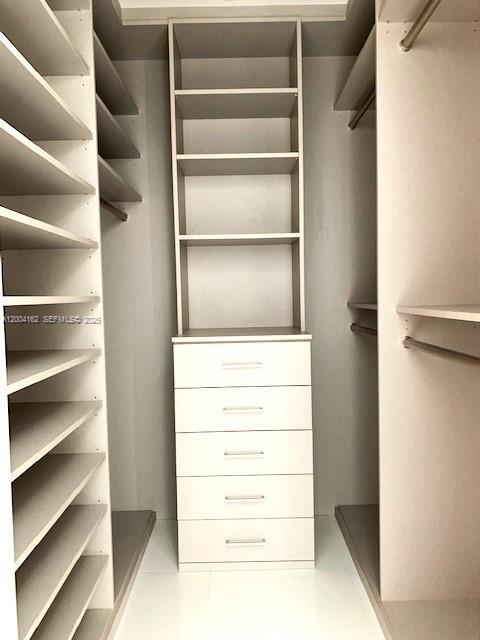 Building Photo - 851 NE 1st Ave