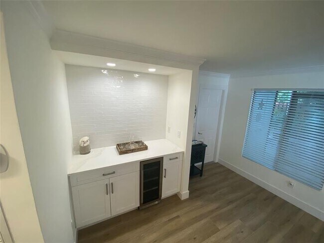 Building Photo - 2286 Anchorage Ln