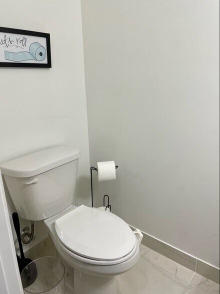 half bath 1st floor - 15650 SW 136th St