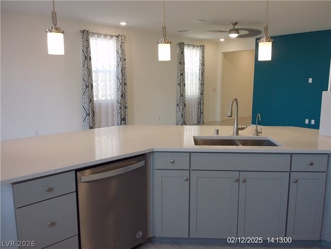 Building Photo - 9092 Jade Vine Ave