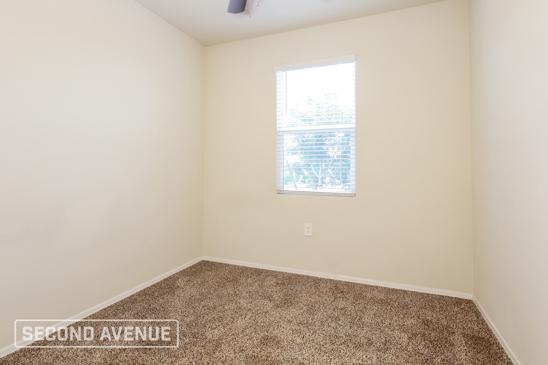 Building Photo - 18349 W Faye Way