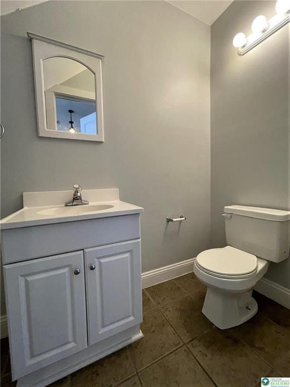 Building Photo - 147 S 4th St