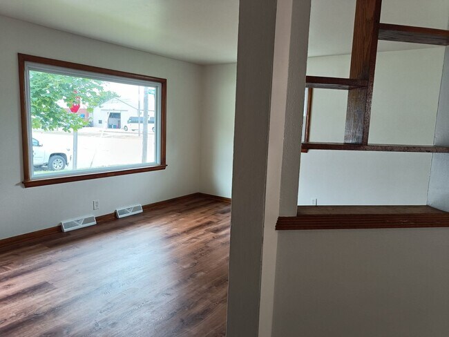 Building Photo - 3 Bedroom SFH in Bayview