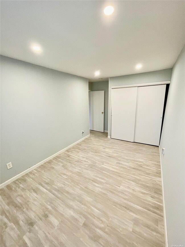 Building Photo - 34 Wooded Way