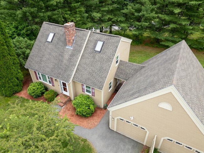 Building Photo - 246 Winding Pond Rd