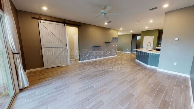 Building Photo - 189 Trumpco Dr