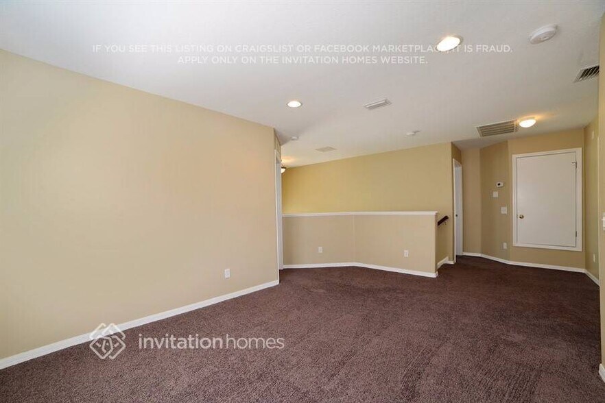 Building Photo - 3840 Stornoway Dr