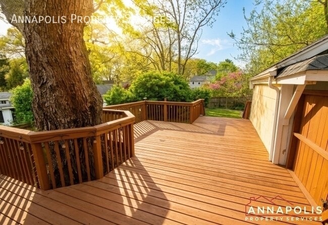 Building Photo - 33 Glen Ave