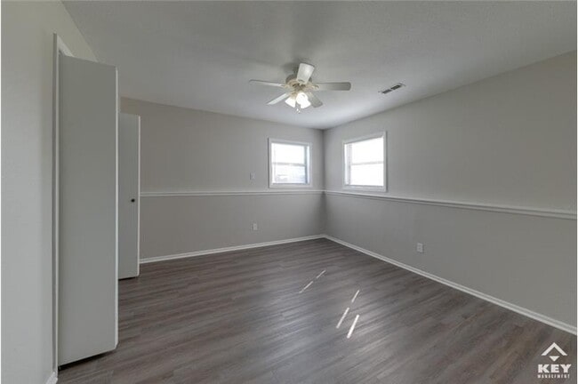 Building Photo - 3031 S Brandywine Rd