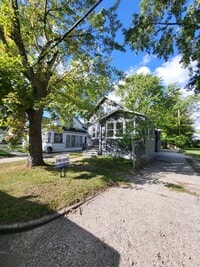 Building Photo - 372 Orchard Ave