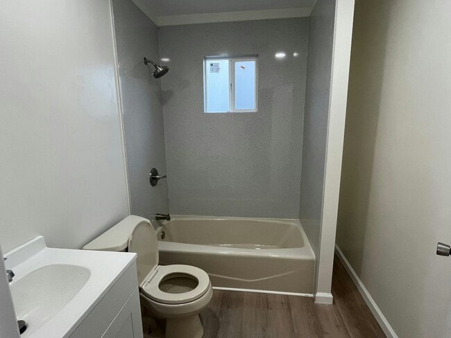 Building Photo - 1440 Homestead Ln