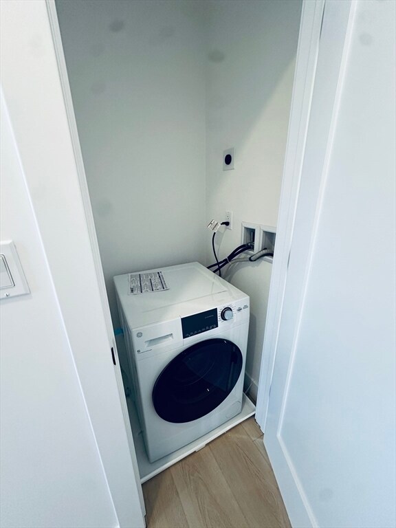 Building Photo - 280 Endicott Ave