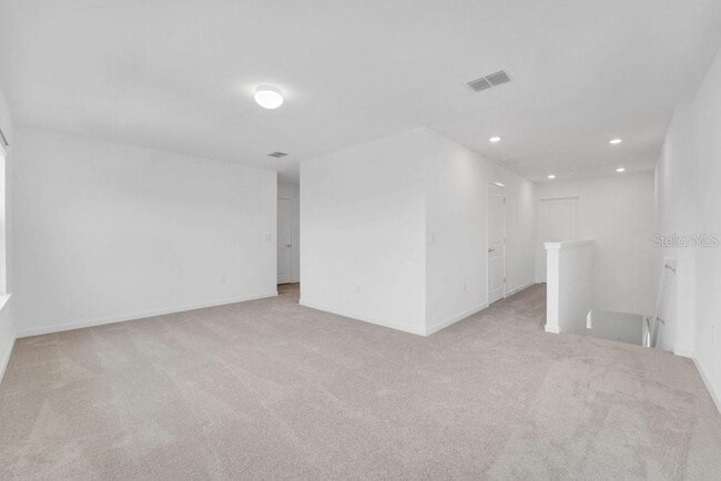 Building Photo - 33460 Binding Ties Ln