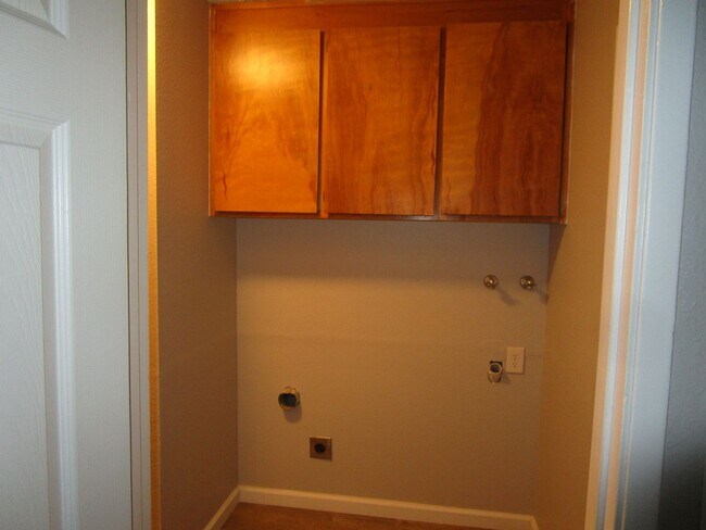 Building Photo - 1426 Callen St