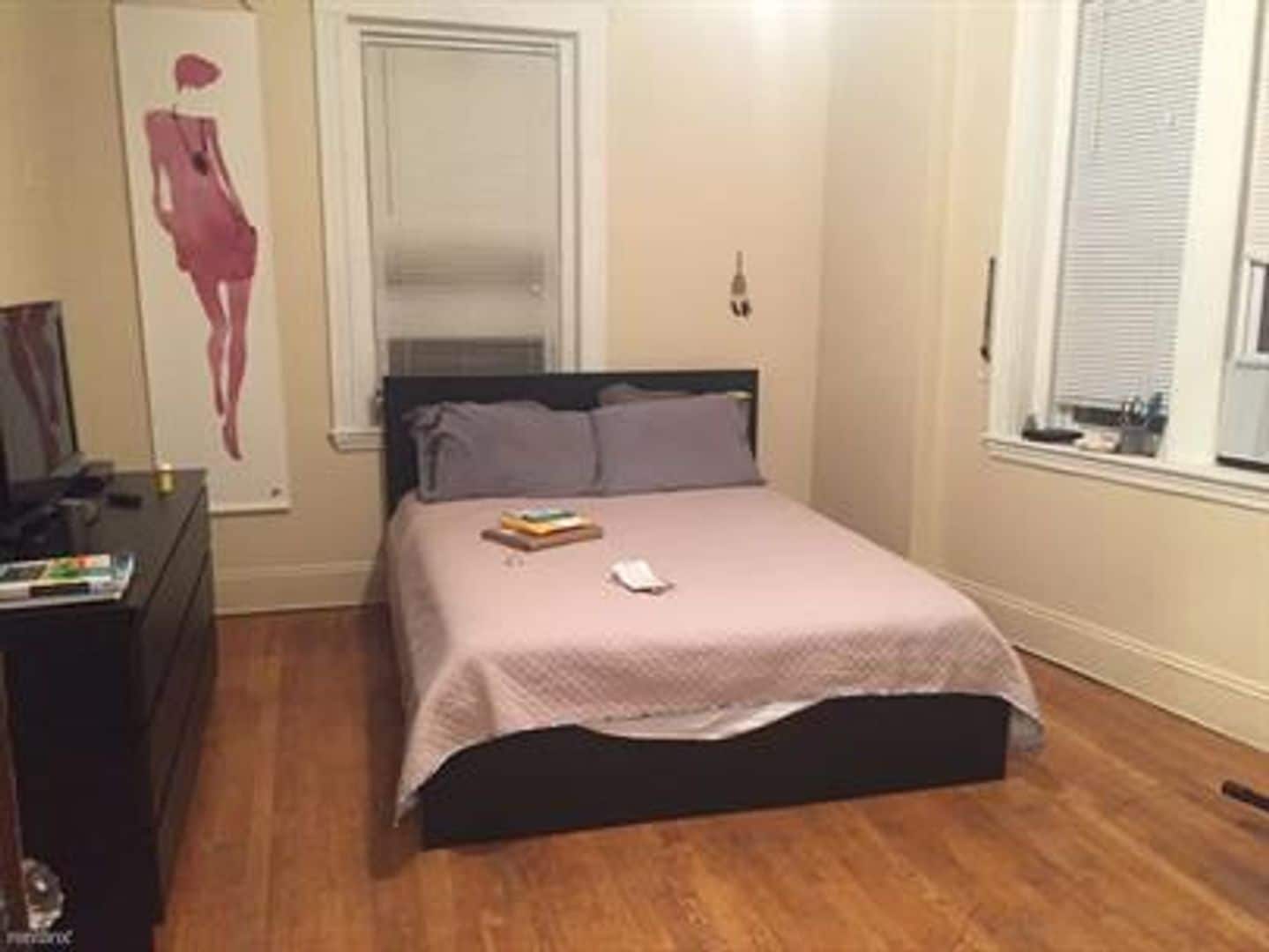 Building Photo - 4 Hancock St