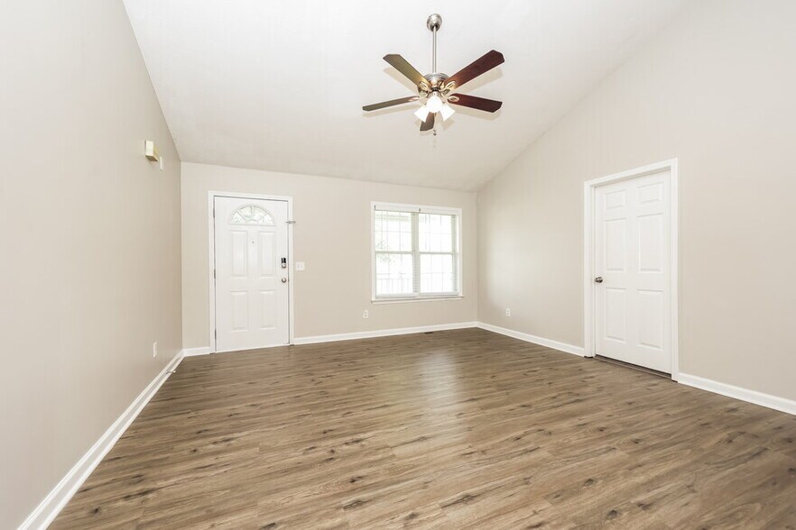 Building Photo - 1201 Welsh Dr