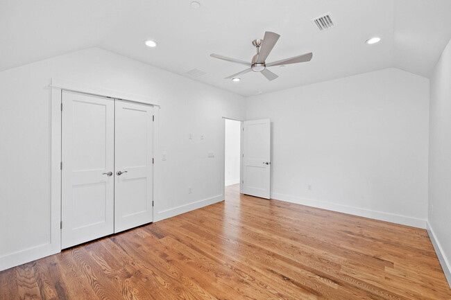 Building Photo - 1500 Match Point Ln
