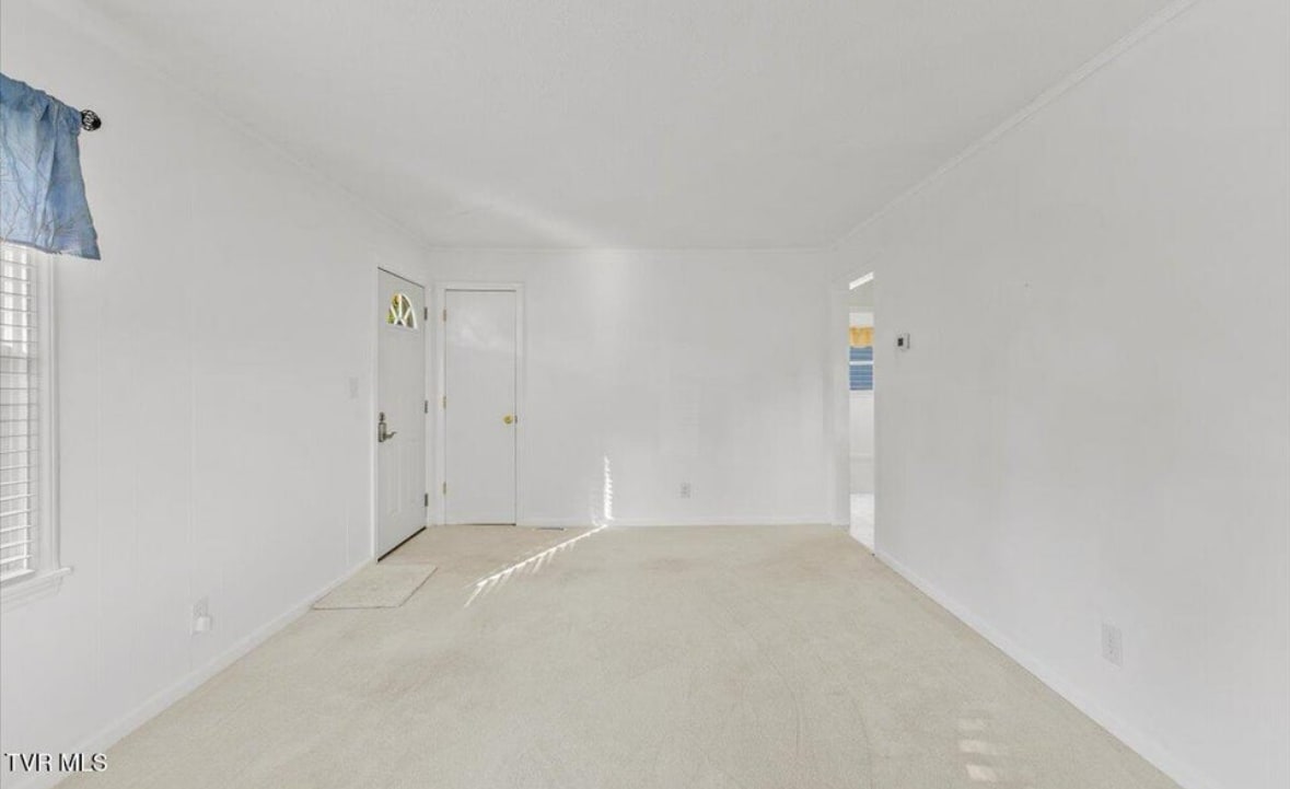 Building Photo - 707 Lincoln Ave