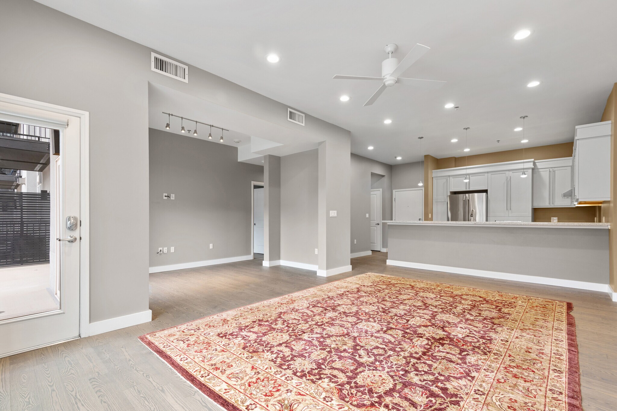 Building Photo - 350 S 200 E