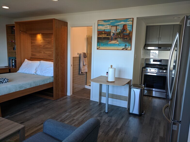 Building Photo - 182 Ardendale Dr