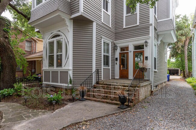 Building Photo - 35 Montagu St