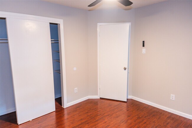 Building Photo - 6311 Laurel Bush Ln