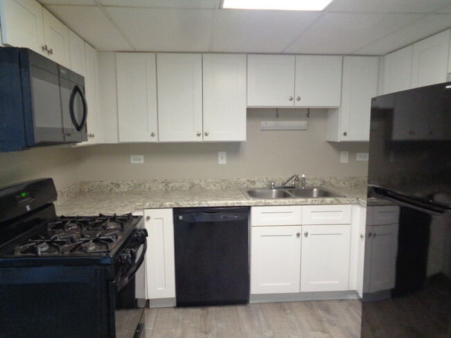Building Photo - 12026 S Kildare Ave