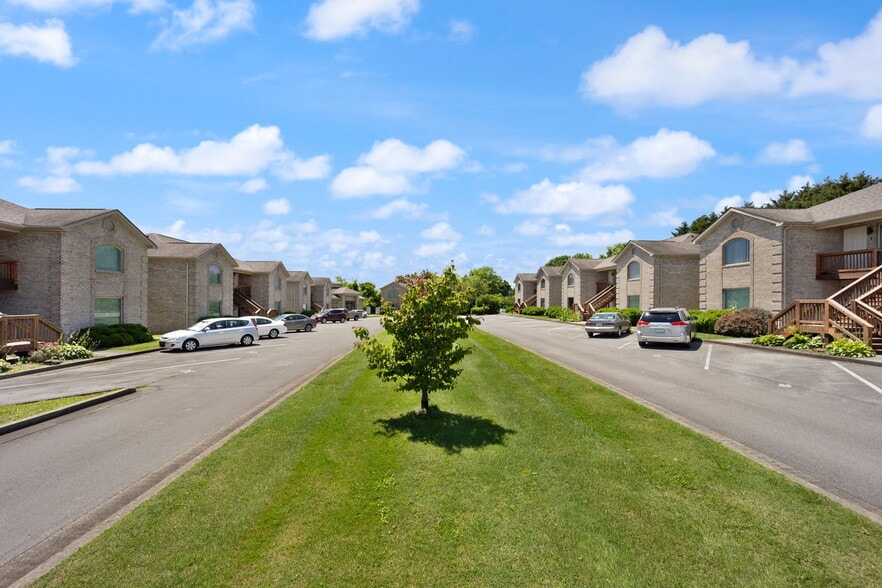 Building Photo - 22 Roks Pl