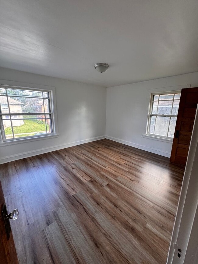 Building Photo - 326 Shenango Blvd