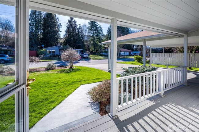 Building Photo - 2bd/.75ba Arlington Home