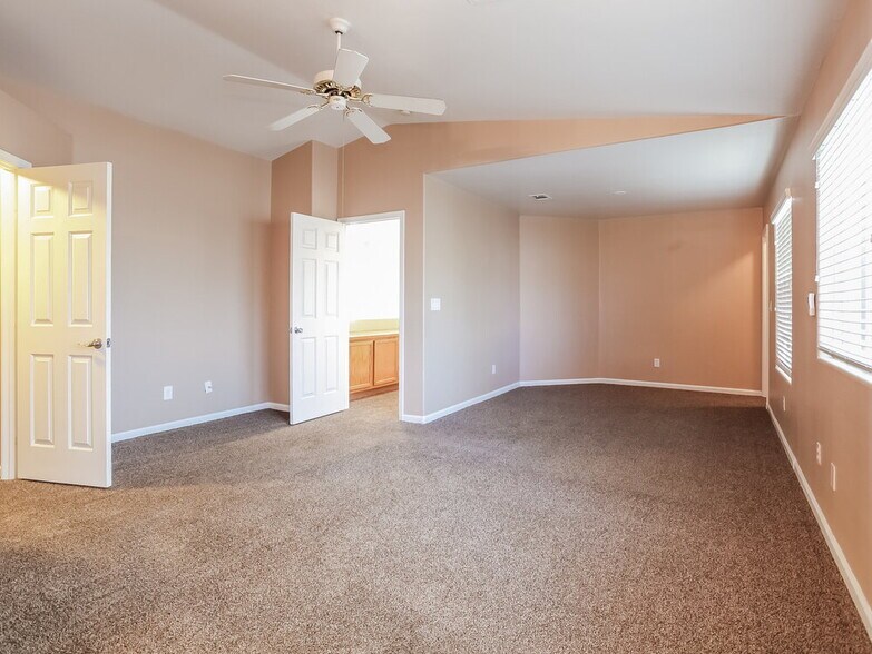 Building Photo - 1430 Broad Arrow Dr