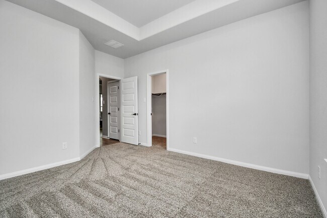 Building Photo - 395 Hunter Rnch Wy