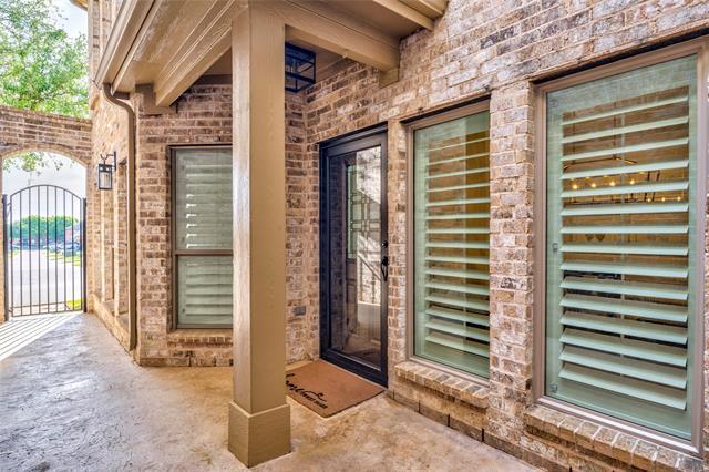 Building Photo - 5635 Cecina Dr