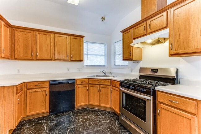 Building Photo - 101 Cotton Cove