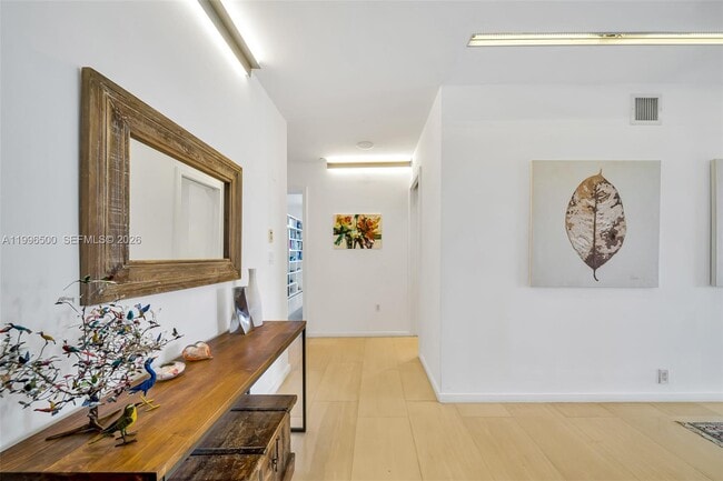 Building Photo - 151 Crandon Blvd