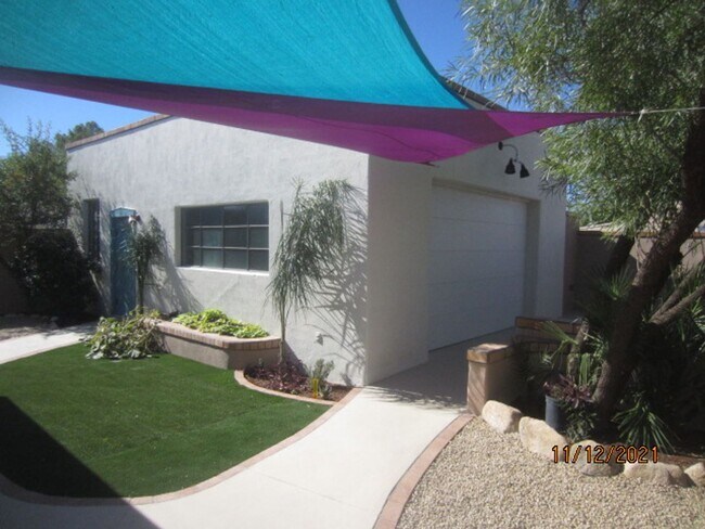 Building Photo - AMAZING 3 BED.  2 BA. ART DECO HOME WAS FULLY REMODELED IN 2021