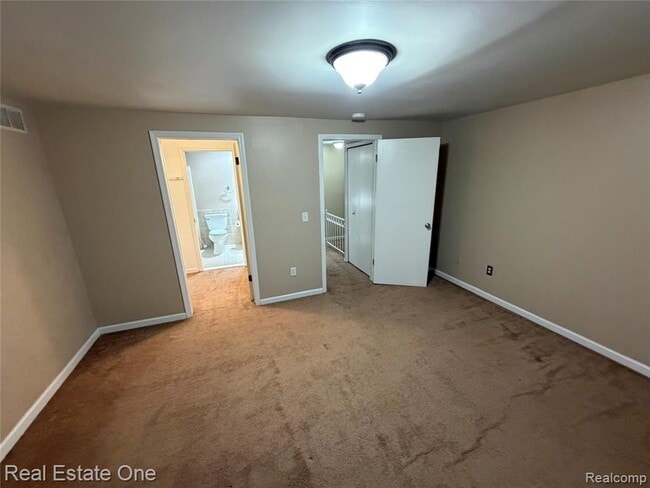 Building Photo - 37035 E Aragona Dr