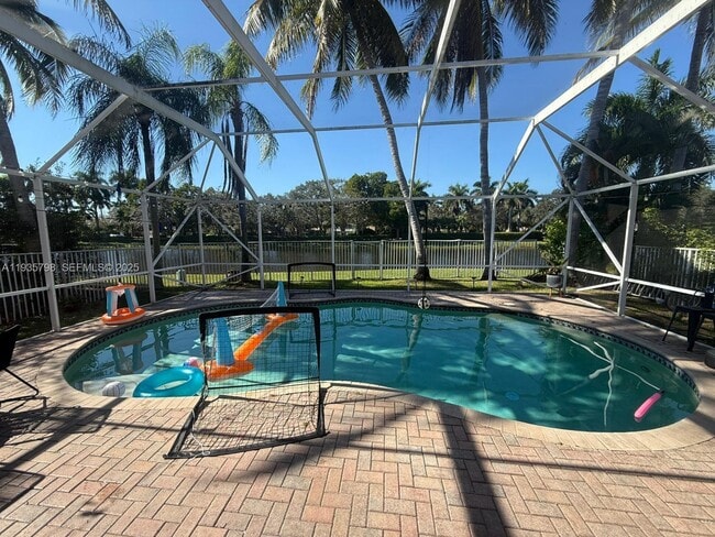 Building Photo - 1463 Banyan Way