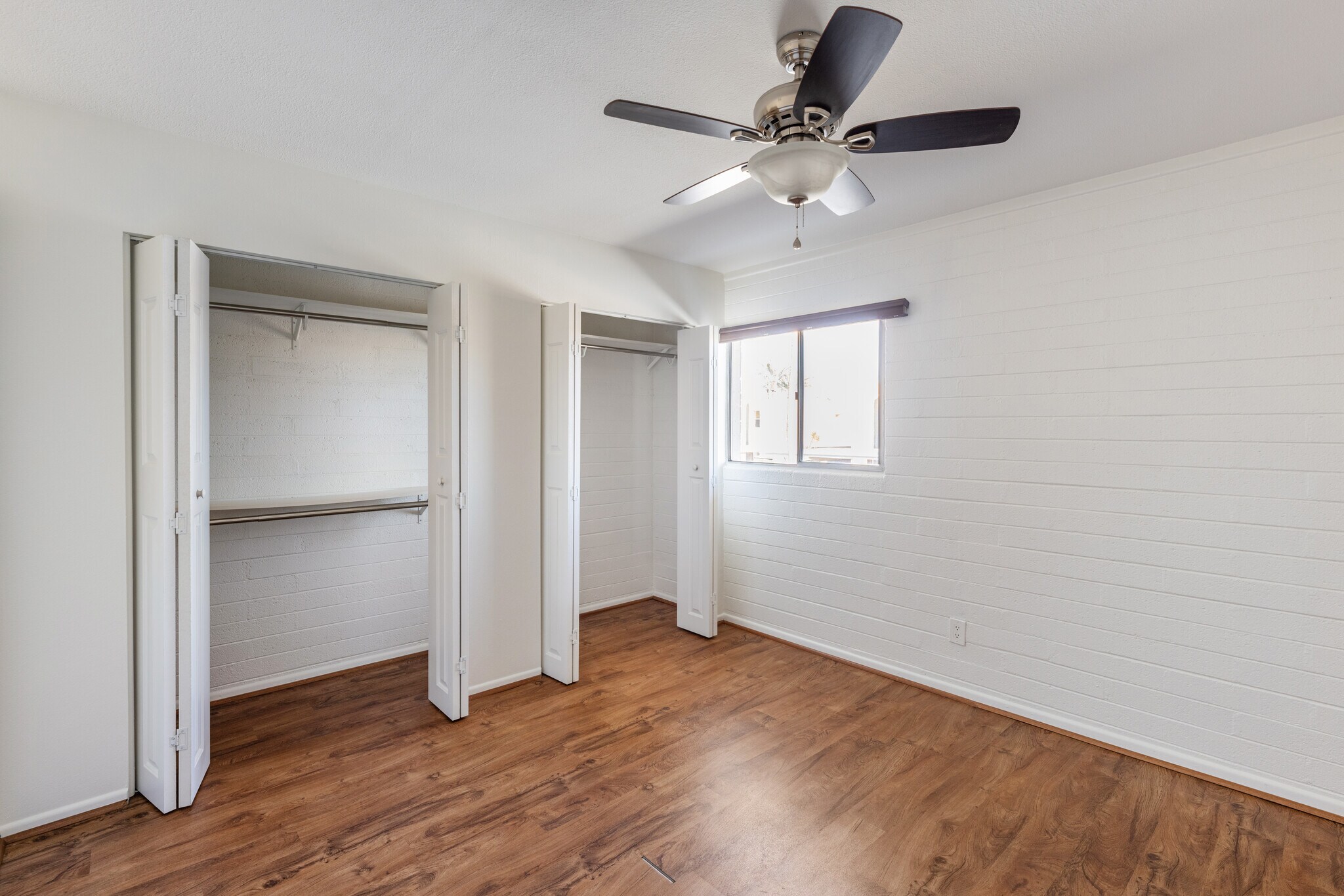 Building Photo - 3737 E Turney Ave