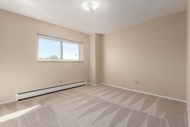 Building Photo - 830 20th St