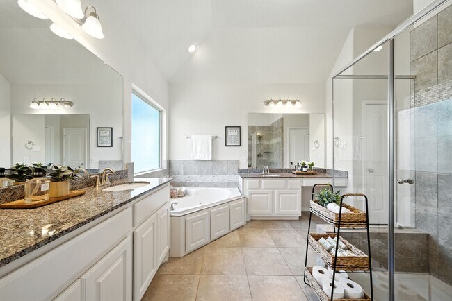 Building Photo - 9910 Spring Shadows Park Cir