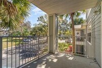 Building Photo - Bright and Spacious 2 BR / 2 BA Condo in C...