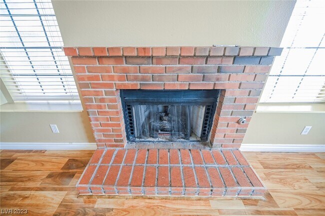 Building Photo - 109 Elegante Way