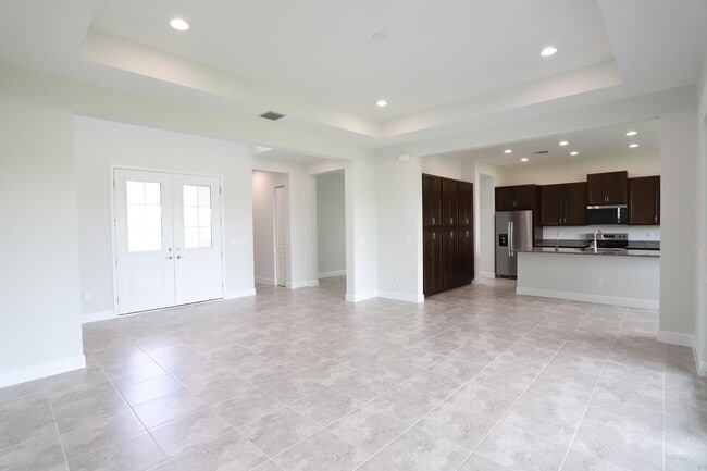 Building Photo - 15192 Wildwood Cir