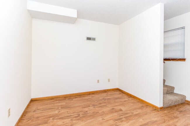 Building Photo - 1609-1611-1611 Handley Pl
